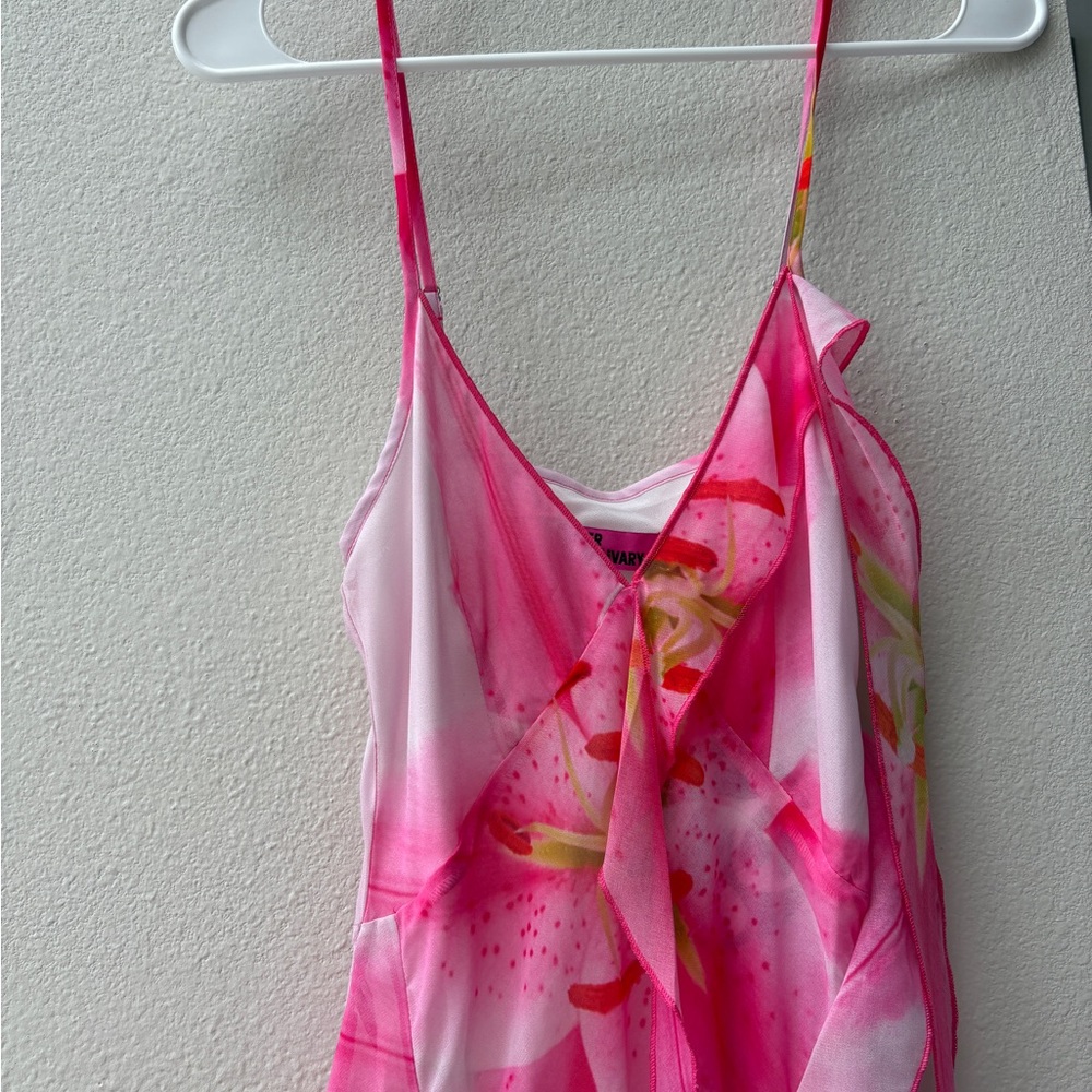 Tyler Mcgillivary Pink Floral Backless Dress - Picture 3 of 9